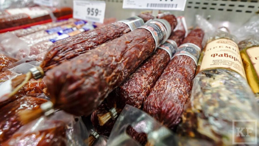 Госалкогольинспекция Татарстана проверила 12 видов вареной колбасы российских производителей.