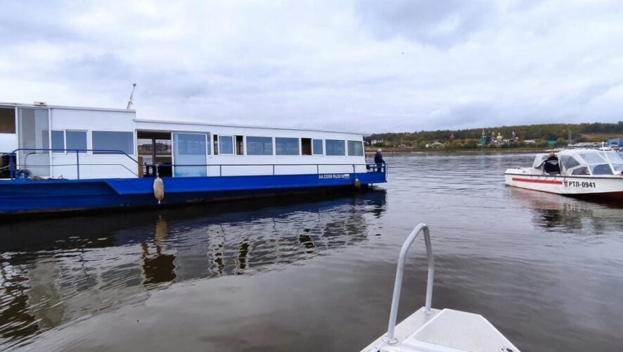 На место ЧП выезжал Татарский транспортный прокурор.