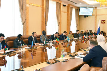 Встреча состоялась во время Международного экономического саммита.