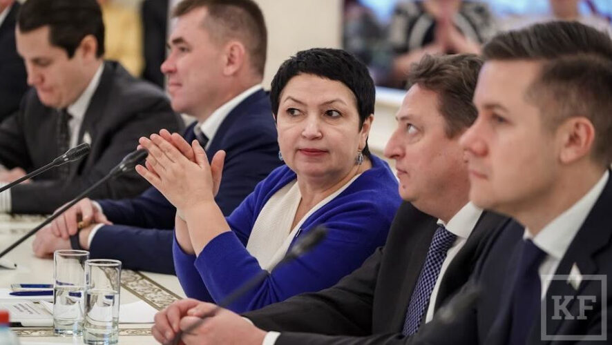 Депутату Казгордумы пытаются избрать меру пресечения по делу о мошенничестве.