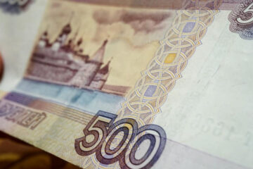 Наибольшую часть фальшивок составляют банкноты номиналом 5000 рублей.