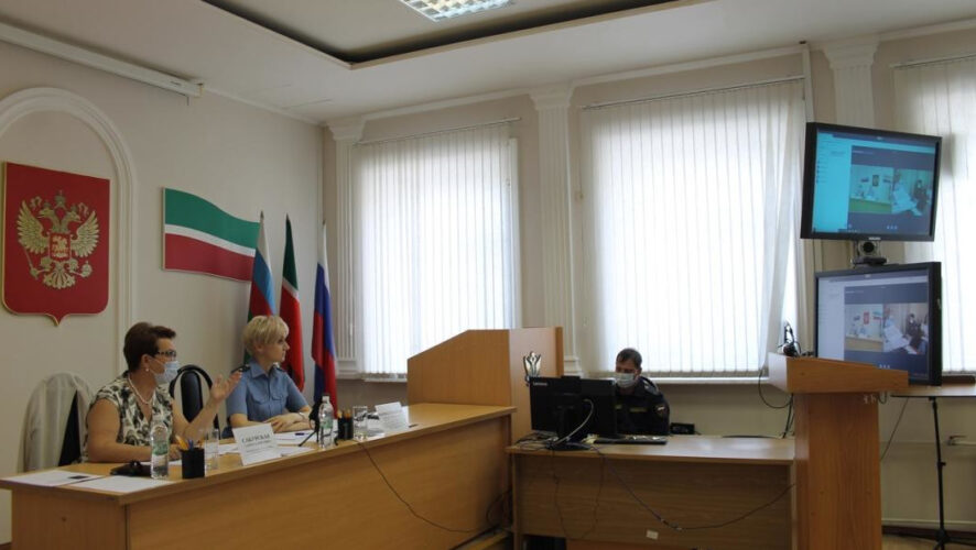 Всего с начала года судебные приставы республики взыскали с должников 302 миллиона рублей.