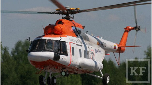 На месте крупных лесных пожаров в Гайнском районе Пермского края работает вертолет МЧС из Казани