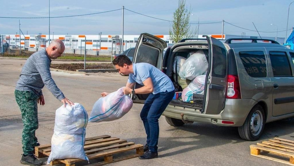 Среди необходимого - одежда