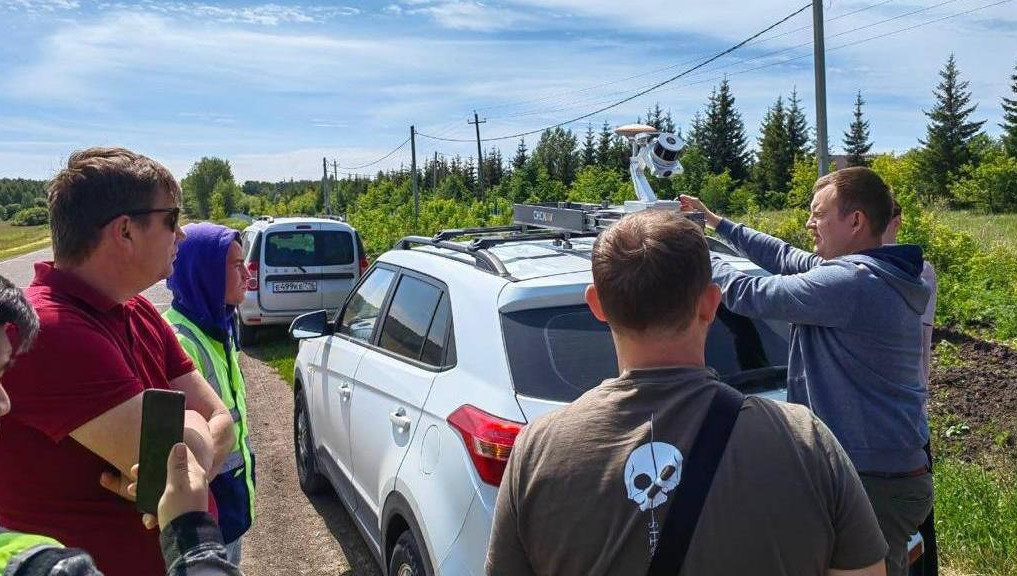 Для этого используется мобильный лазерный 3D-сканер.