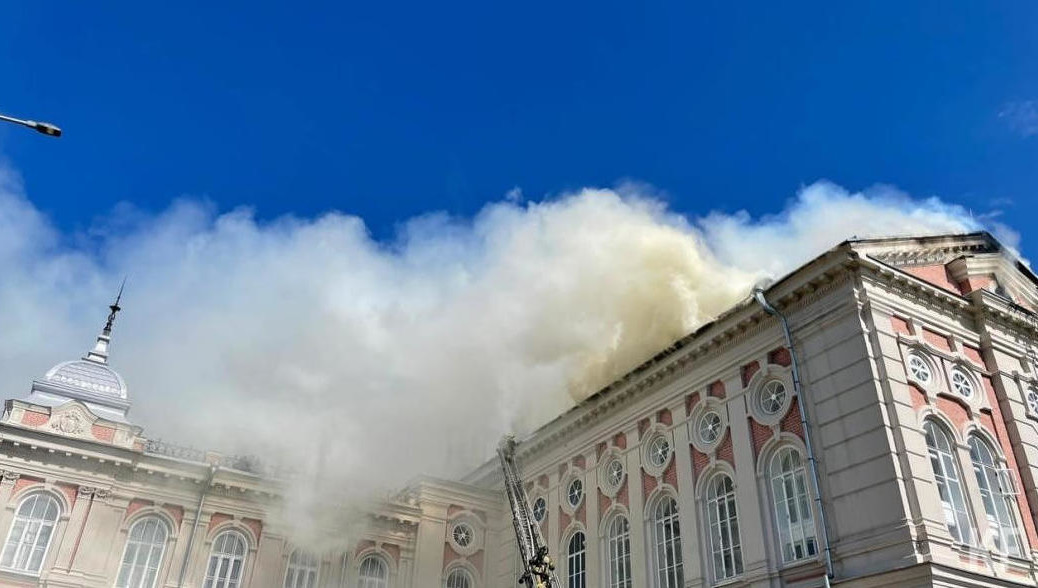 Это ремонт крыши