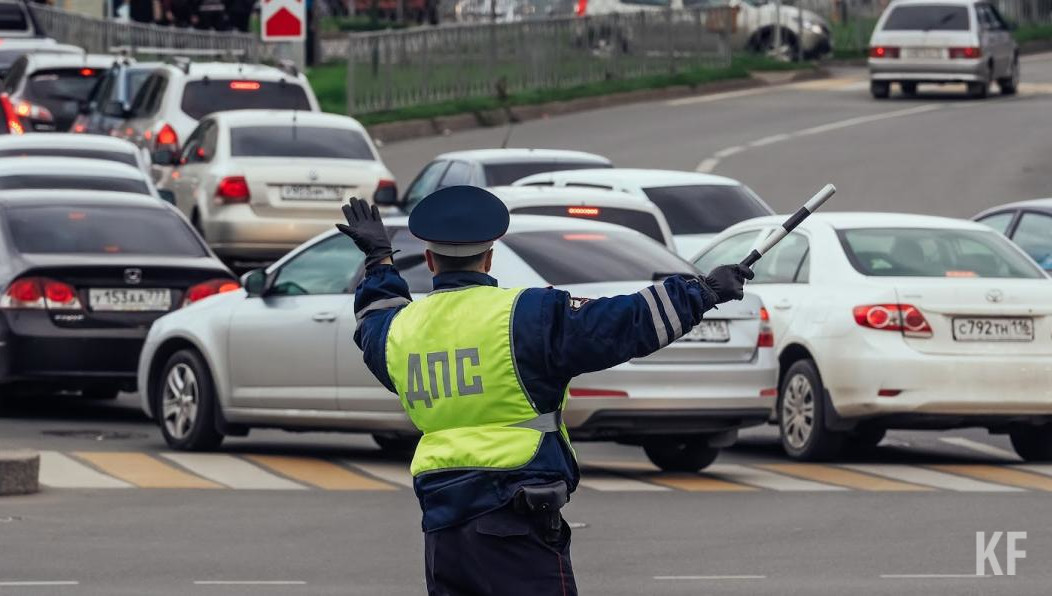 Горожан просят воздержаться от поездок на личном авто.
