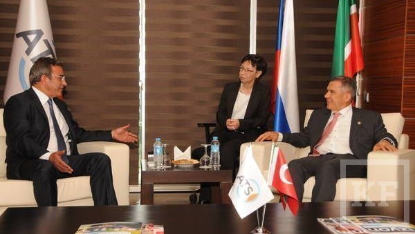 Рустам Минниханов обсудил с директором Торгово-промышленной палаты (ТПП) Антальи развитие туристических и экономических связей между двумя регионам