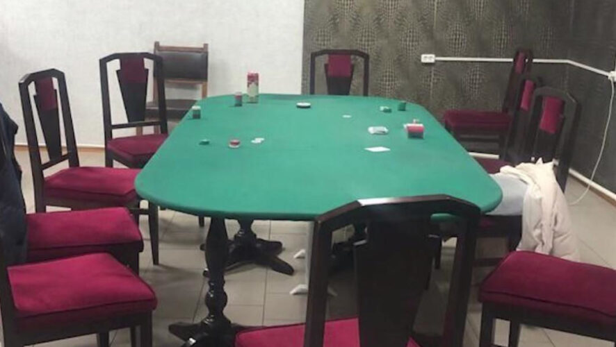 Правоохранители изъяли столы для игр в покер