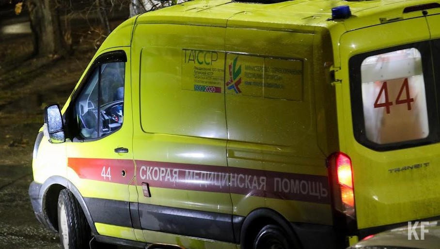 Пятерых из них уже эвакуировали в медцентр.