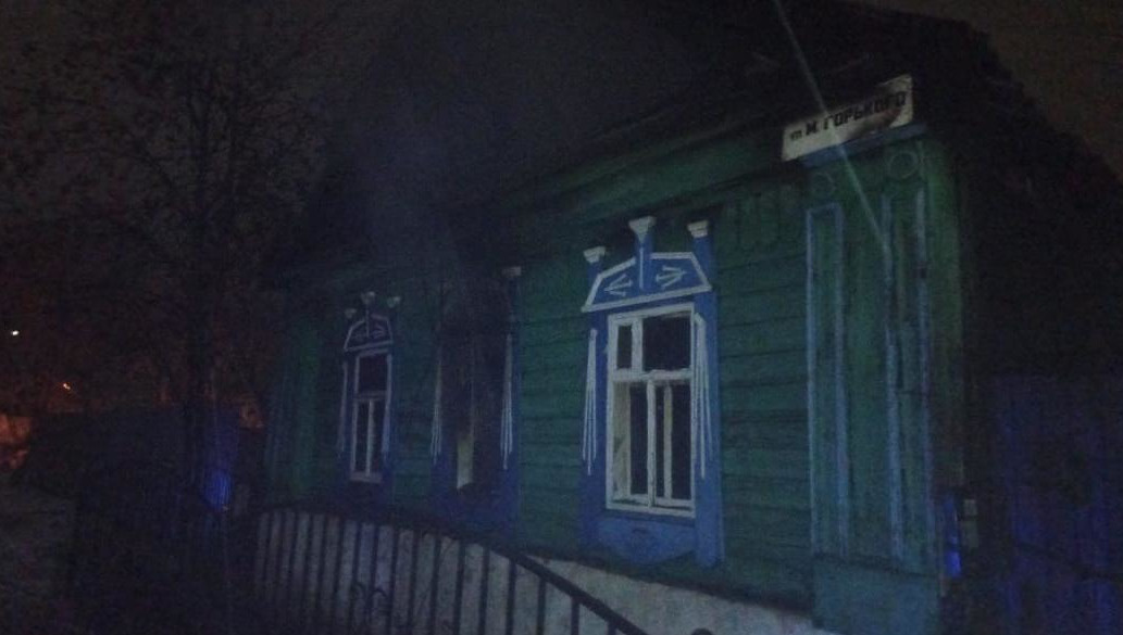 причину возгорания установят дознавателям Госпожнадзора.