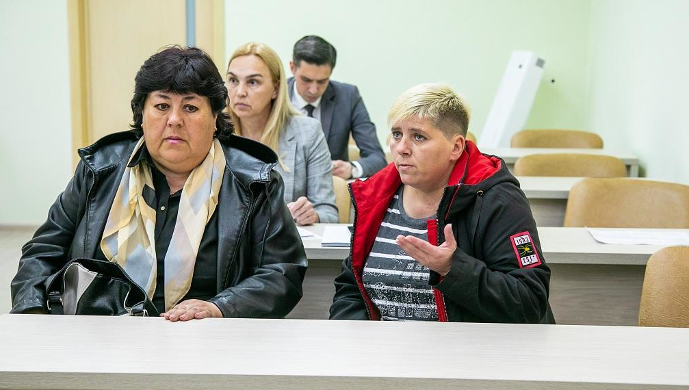 Из-за бумажных проволочек положенную семье комнату в общежитии отдали другому человеку.