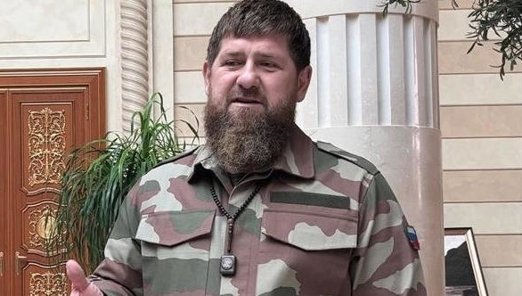 Кадыров обвинил генерала Лапина в выводе войск из Красного Лимана.