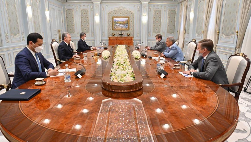 Президент Татарстана встретился с президентом Узбекистана.