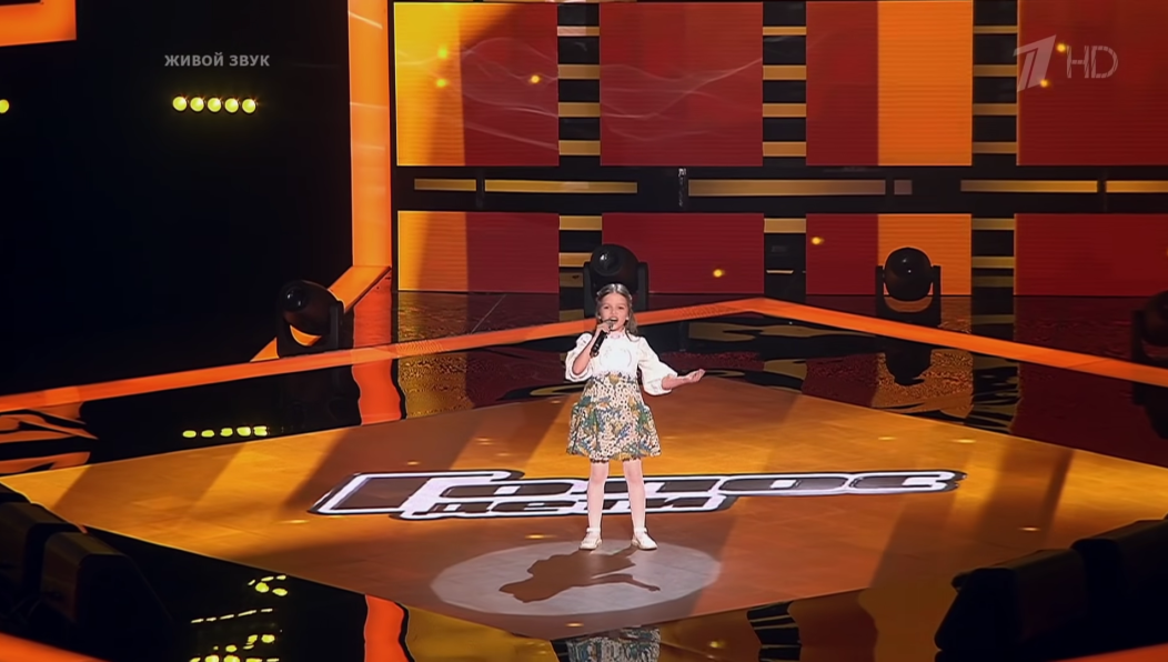 Элина Нигматуллина шикарно исполнила народную песню