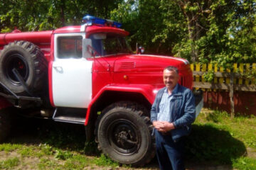 Пожарный автомобиль уже успел помочь татарстанцам потушить пожар.