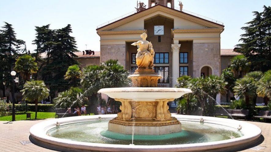 Однако от постояльцев могут потребовать уплатить штраф.