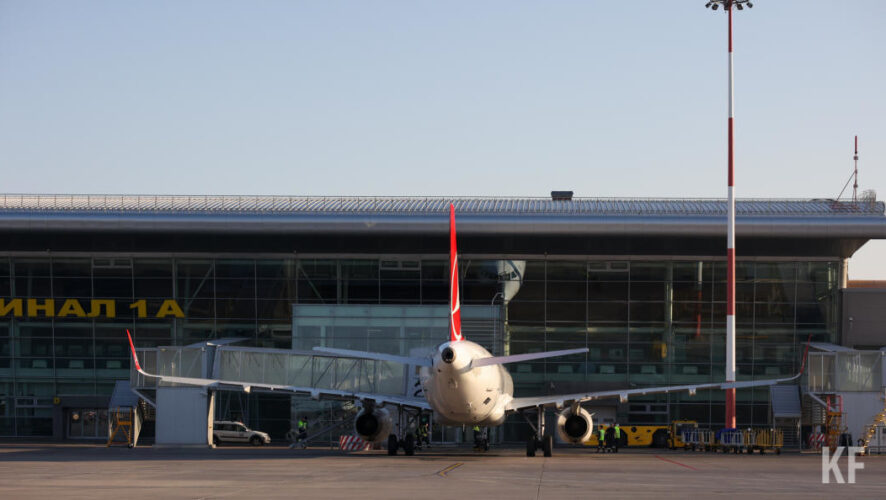 Самолет с грузом вылетел в Египет из подмосковного аэропорта.