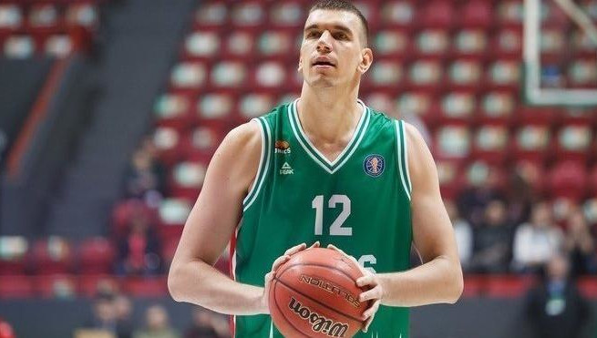 Игрок взял паузу на раздумья.