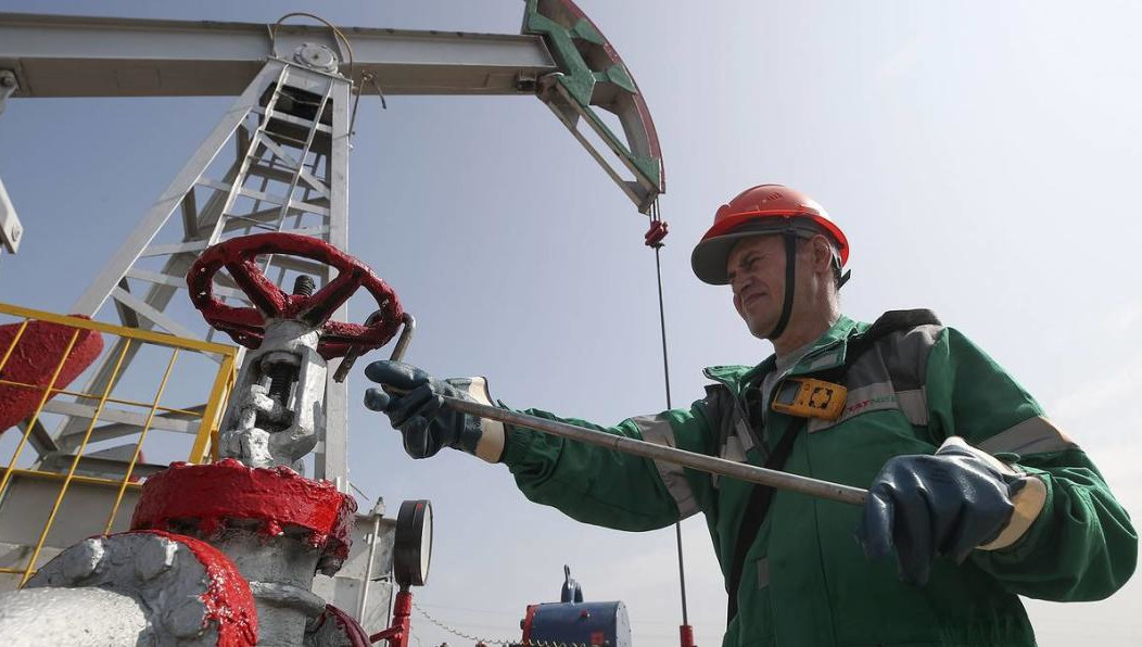 Участники альянса заявили о решении сократить добычу нефти с мая до конца 2023 года. Мера направлена на поддержку стабильности нефтяного рынка. Эксперты считают