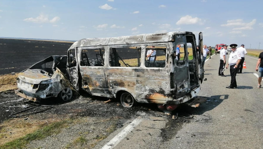 Еще шесть человек пострадали.