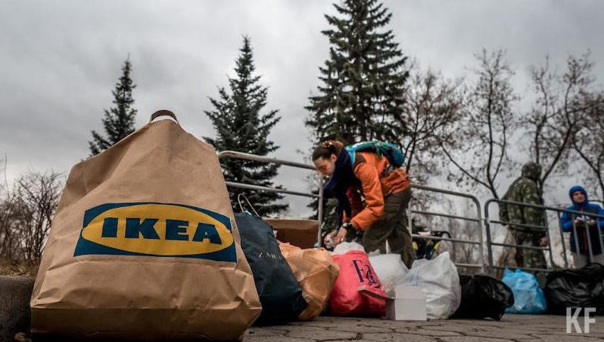 Она была прервана на время выходных.