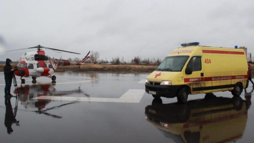 Двухлетнего мальчика сегодня отправили на вертолете «МИ-2» в Детскую республиканскую клиническую больницу Казани из Набережных Челнов. Это первый пациент