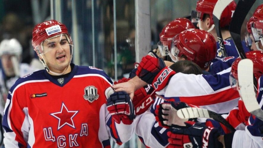Воспитанник казанского хоккея приносит ЦСКА первую победу в финальной серии Кубка Гагарина.