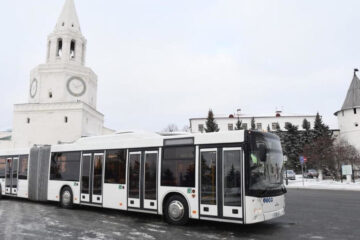 Метробус - это сочлененный автобус большой вместимости