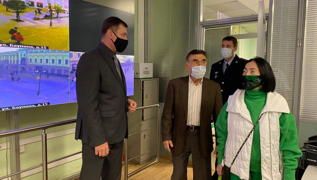 Артисту показали дежурную часть полиции