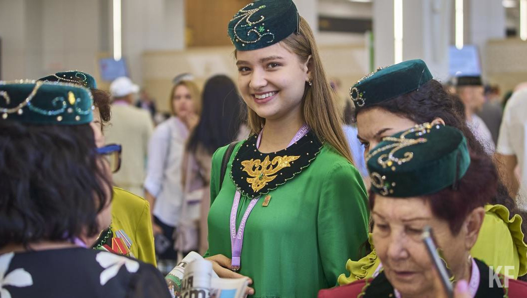 Материалом исследования станут исторические татарские костюмы.