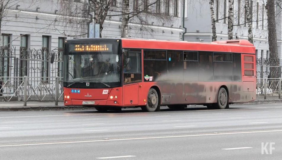 Пока в городе курсируют 300 автобусов малой вместимости.