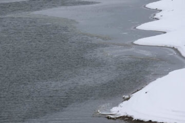 Сотрудники Росводресурсов подготавливают ёмкости к приёму весеннего паводка в следующем году.