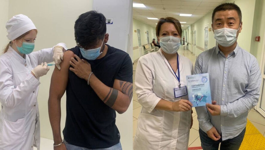 Вакцинацию иностранцы Юй Гаожань и Дасаппан Аравиндараман прошли в поликлинике №7.