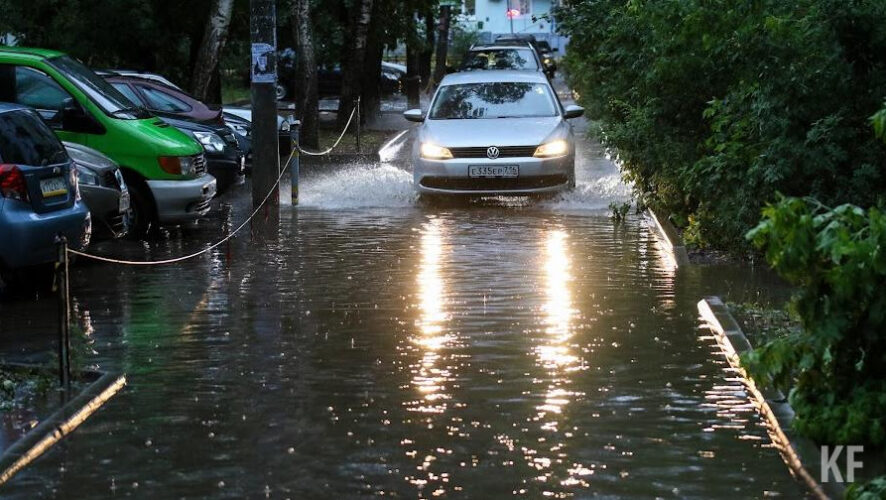 Муссонные ливни в северо-восточной части страны продлятся минимум два дня.