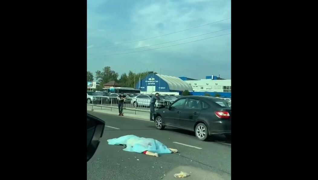 Видео с места трагедии опубликовали в сети.