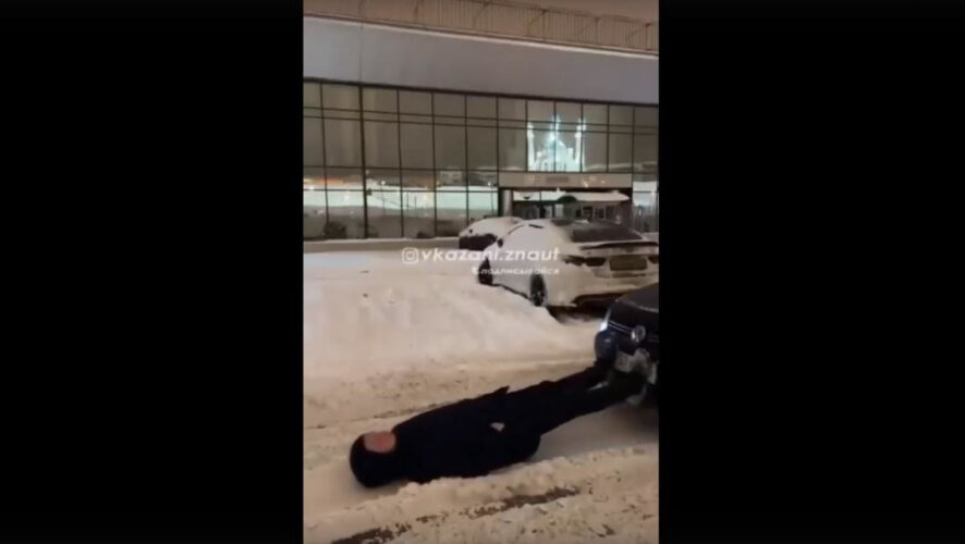 Ролики распространяется по городским пабликам.