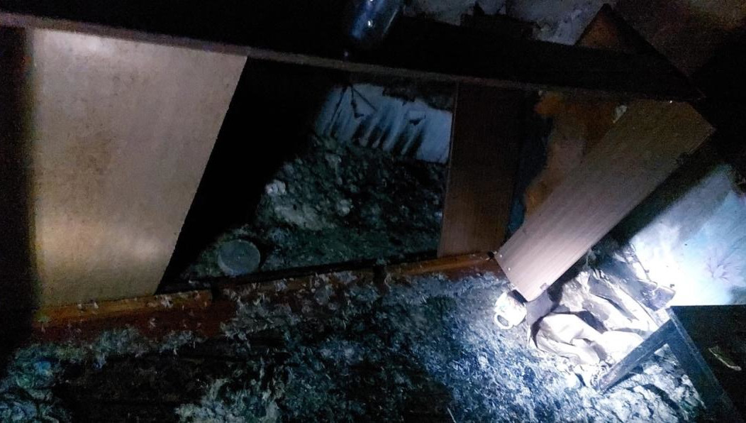 Самостоятельно из здания вышли 8 взрослых и 3 ребенка.