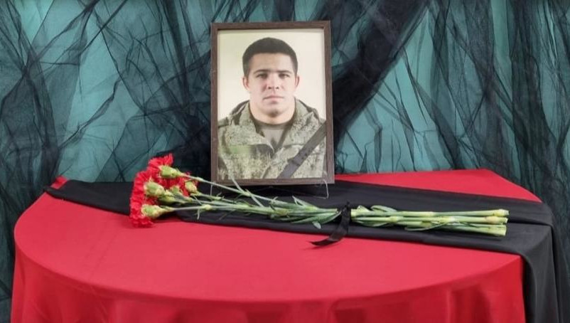 У молодого человека остался сын.