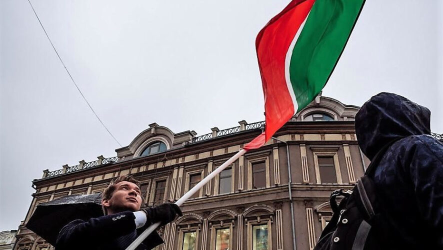 Основному закону республики исполняется 30 лет. Вместе с татарстанскими политиками обсуждаем