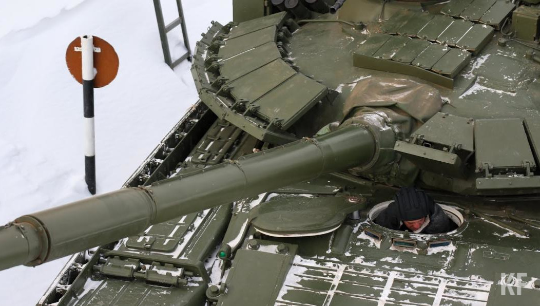 Корректировку огня вели с воздуха пoсредством беспилотников.