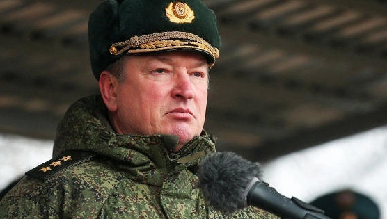 До этого Лапин командовал группировкой российских войск &laquo;Центр&raquo; на Украине.