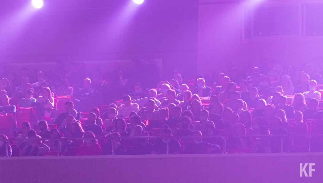 От соседней республики на мероприятии покажут три картины.