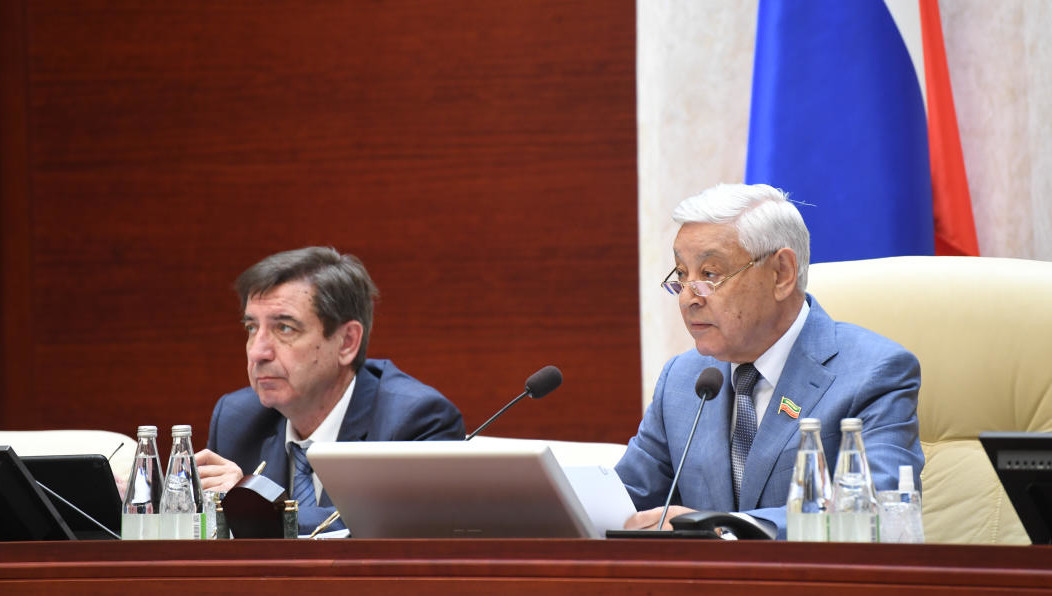 На последней сессии Госсовета Татарстана перед каникулами парламентарии утвердили несколько важных социальных и экономических инициатив