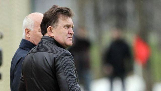 Николай Наумов прокомментировал ситуацию с отъездом легионеров.