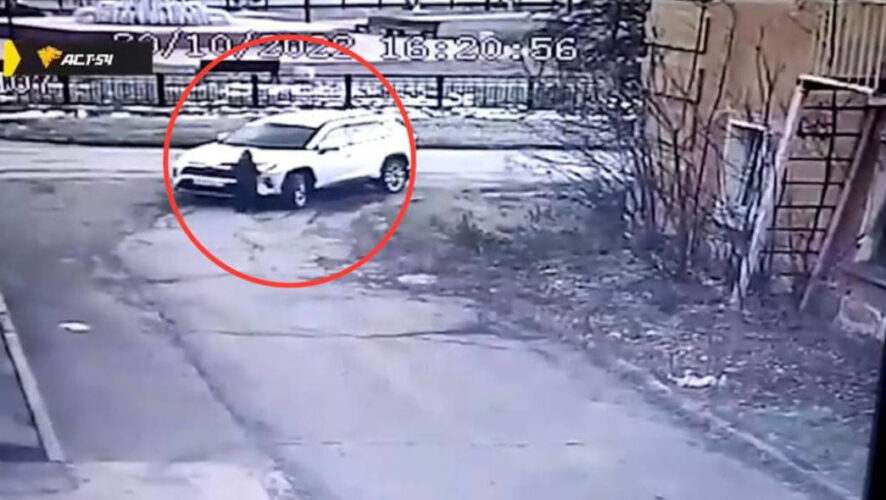 Парламентарий сбежал с места ДТП.