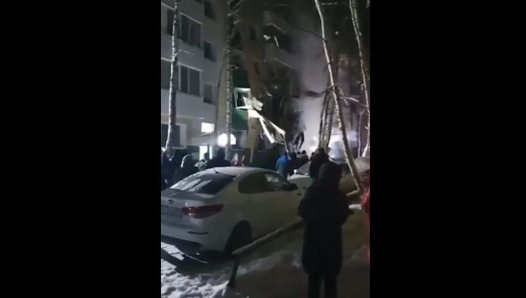 Два человека в тяжелом состоянии.