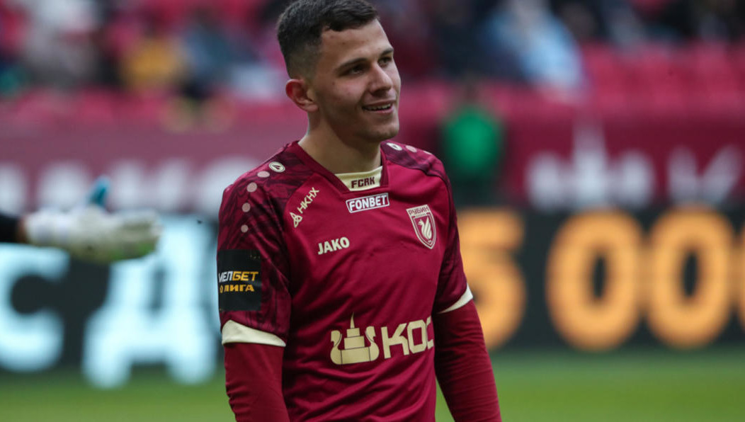 Казанский клуб выиграл первый домашний матч второй части сезона у «Волги» (1:0) и сохранил за собой вторую строчку в чемпионате. Спортивный обозреватель KazanFirst Артур Еникеев был среди 5700 болельщиках на «Ак Барс Арене».