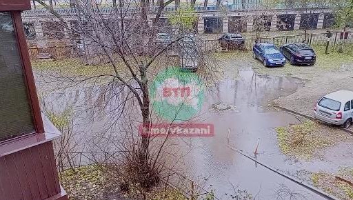 Причиной может стать либо длительный или сильный дождь