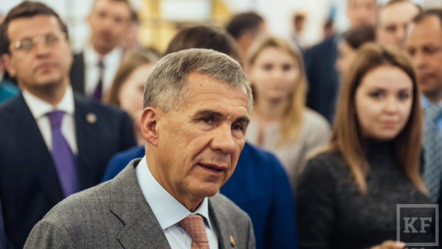 Президент Татарстана уступил лишь мэру Москвы